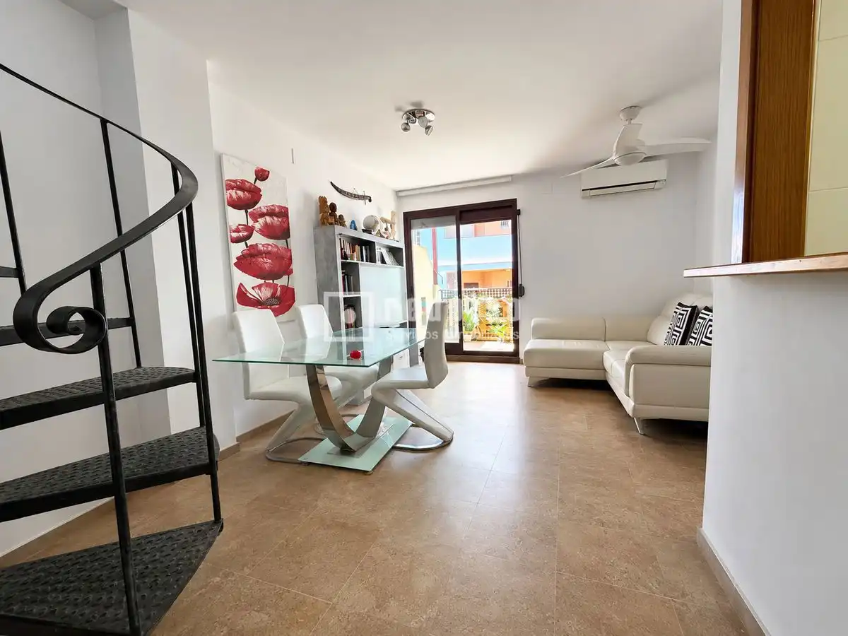 Sala d'estar de Àtic en venda en Torremolinos amb Aire condicionat, Terrassa i Piscina