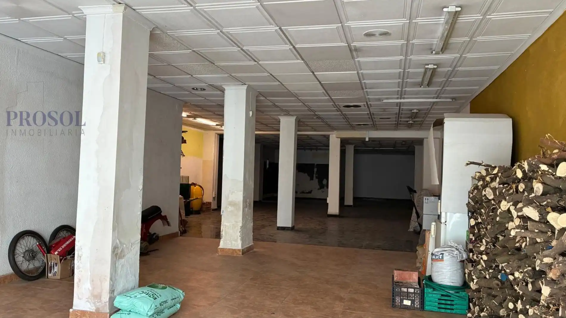 Local comercial en alquiler en Centro