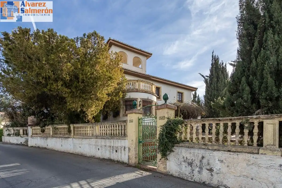 Country homes for sale in Calle CAJAR, Barrio de la Vega