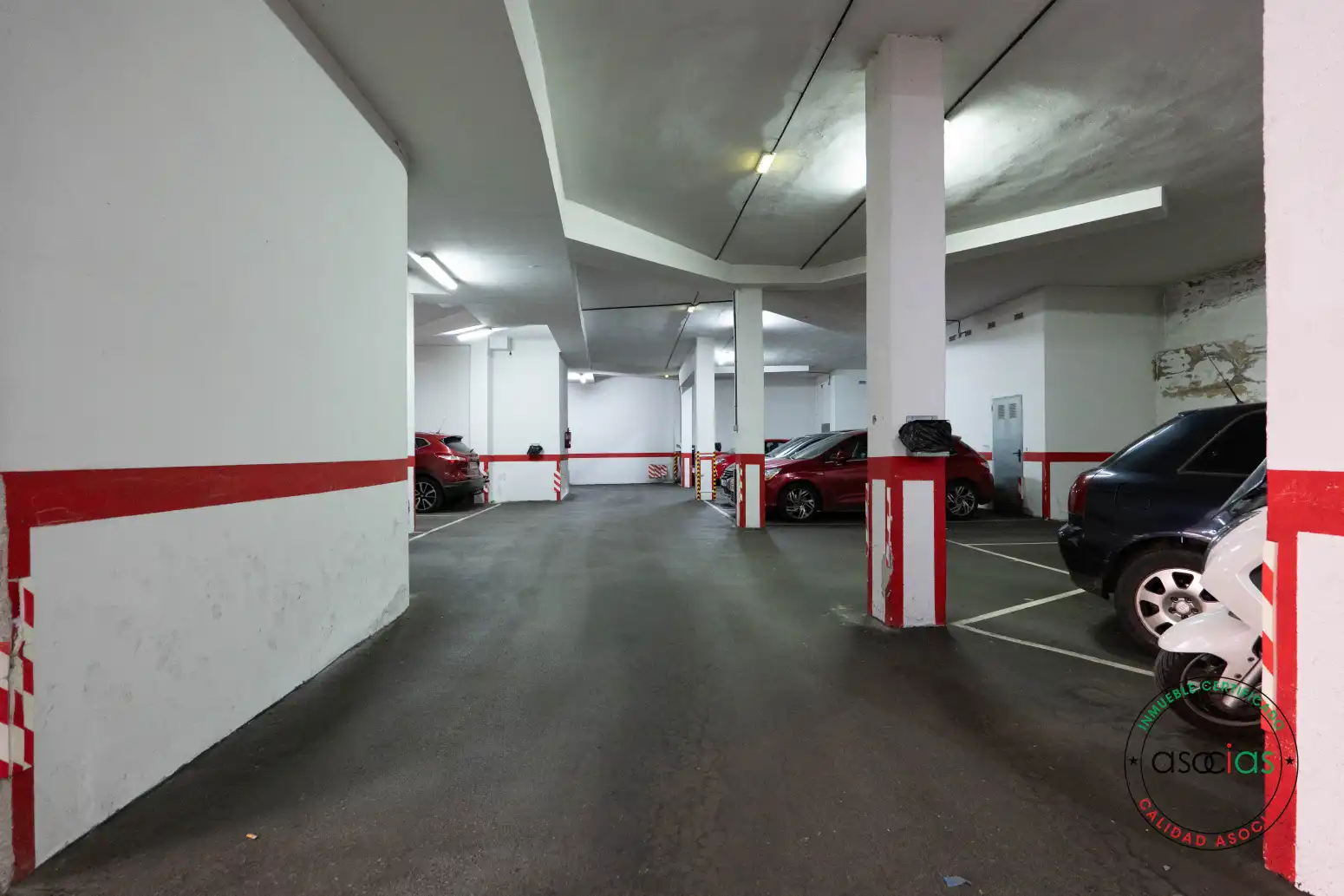 Parking de Piso en venta en Gijón  con Calefacción, Parquet y Trastero