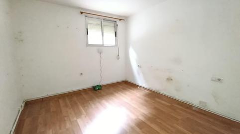 Foto 5 de Planta baixa en venda a Ciutat Meridiana, Barcelona