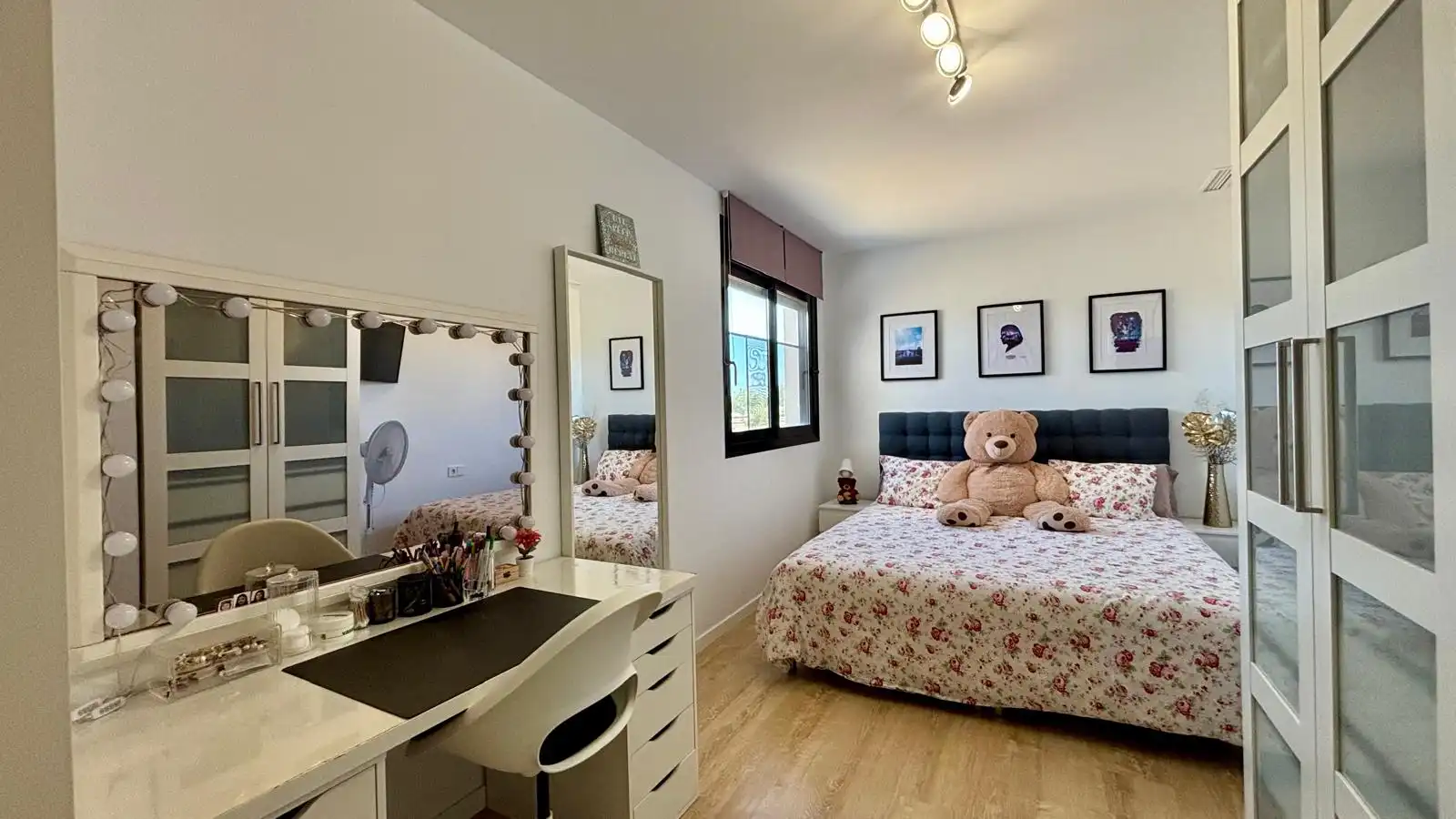 Habitación de Casa adosada en venta en Torre-Pacheco con Aire acondicionado, Calefacción y Terraza