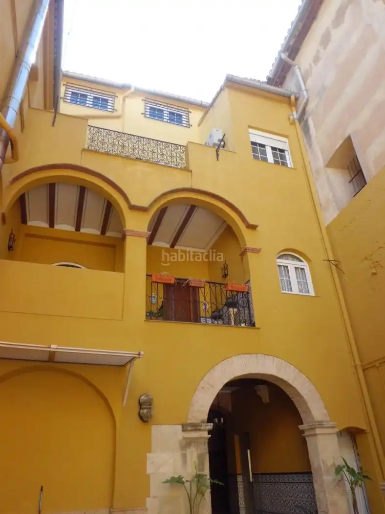 House with garden for sale in Plaça de la Trinitat 8, imagen 5