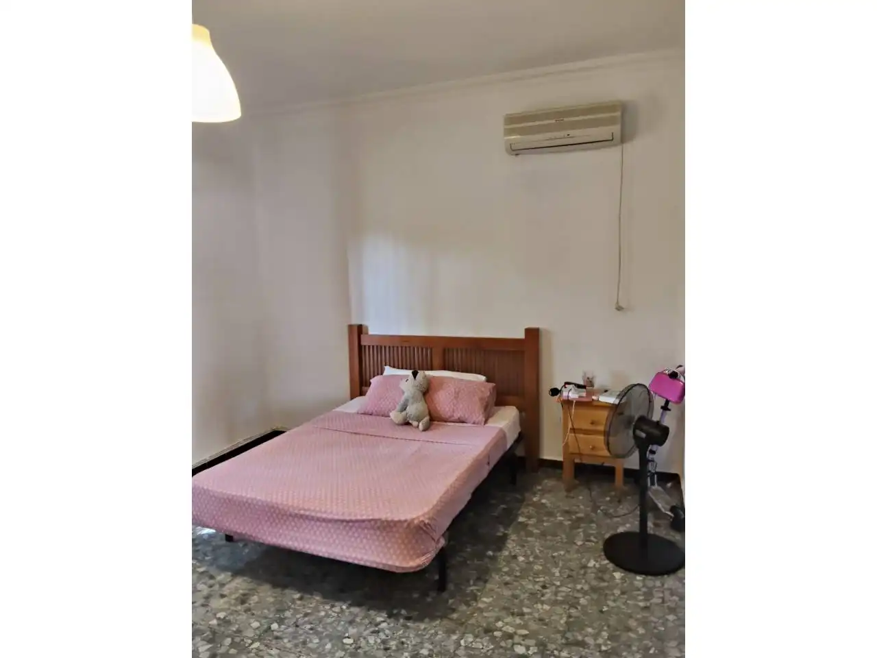 Habitación de Casa o chalet de alquiler en Carmona con Aire acondicionado, Calefacción y Jardín privado