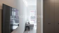 Sala d'estar de Apartament en venda en  Madrid Capital amb Aire condicionat, Calefacció i Parquet