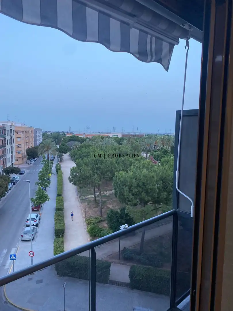Balcony of Flat for rent in Torrent  with Air Conditioner, Heating and Parquet flooring