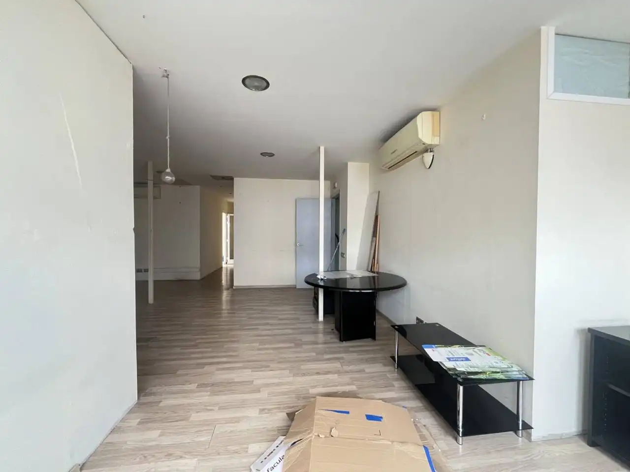 Oficina de lloguer en Centre - Sant Josep - Sanfeliu