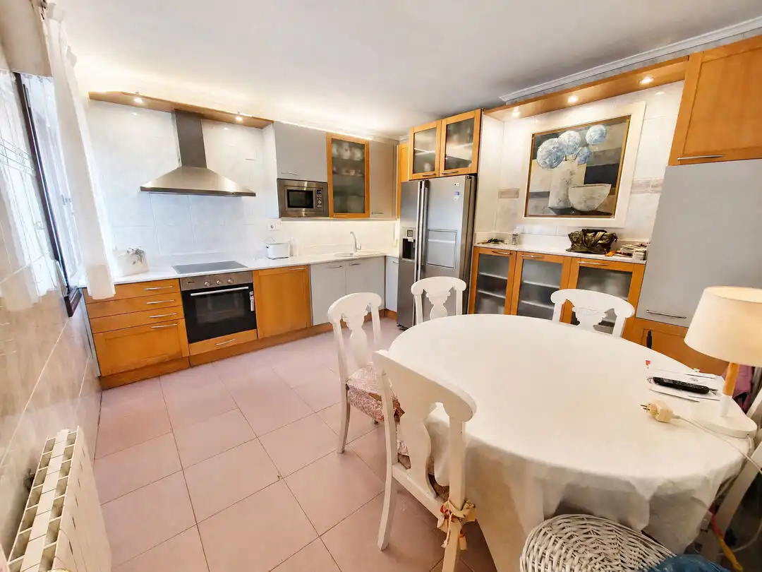 Cocina de Piso en venta en Santurtzi  con Calefacción y Terraza