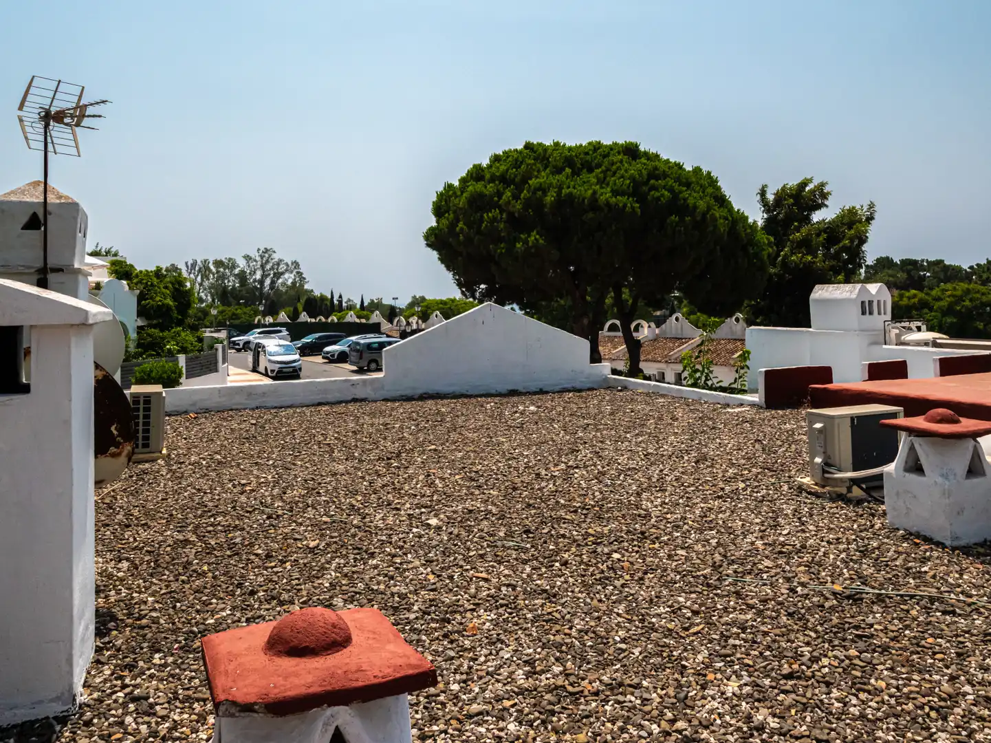 Exterior view of Houses for sale in Elviria - Cabopino
