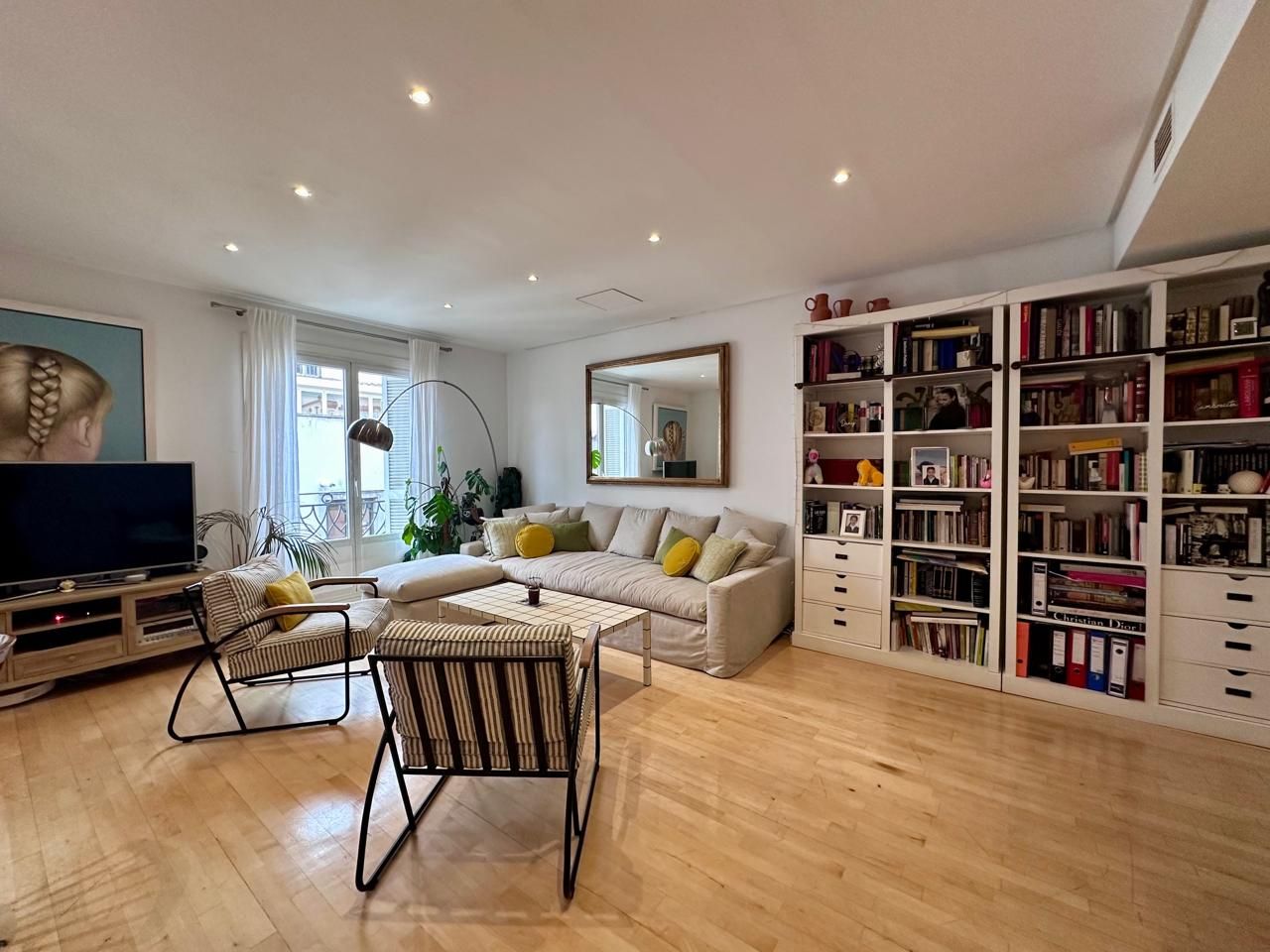 Living room of Flat for sale in  Madrid Capital  with Air Conditioner
