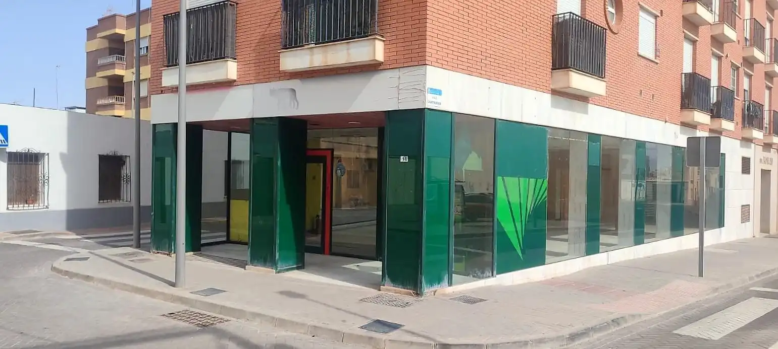 Business premises for sale in Calle SANTANDER (R)