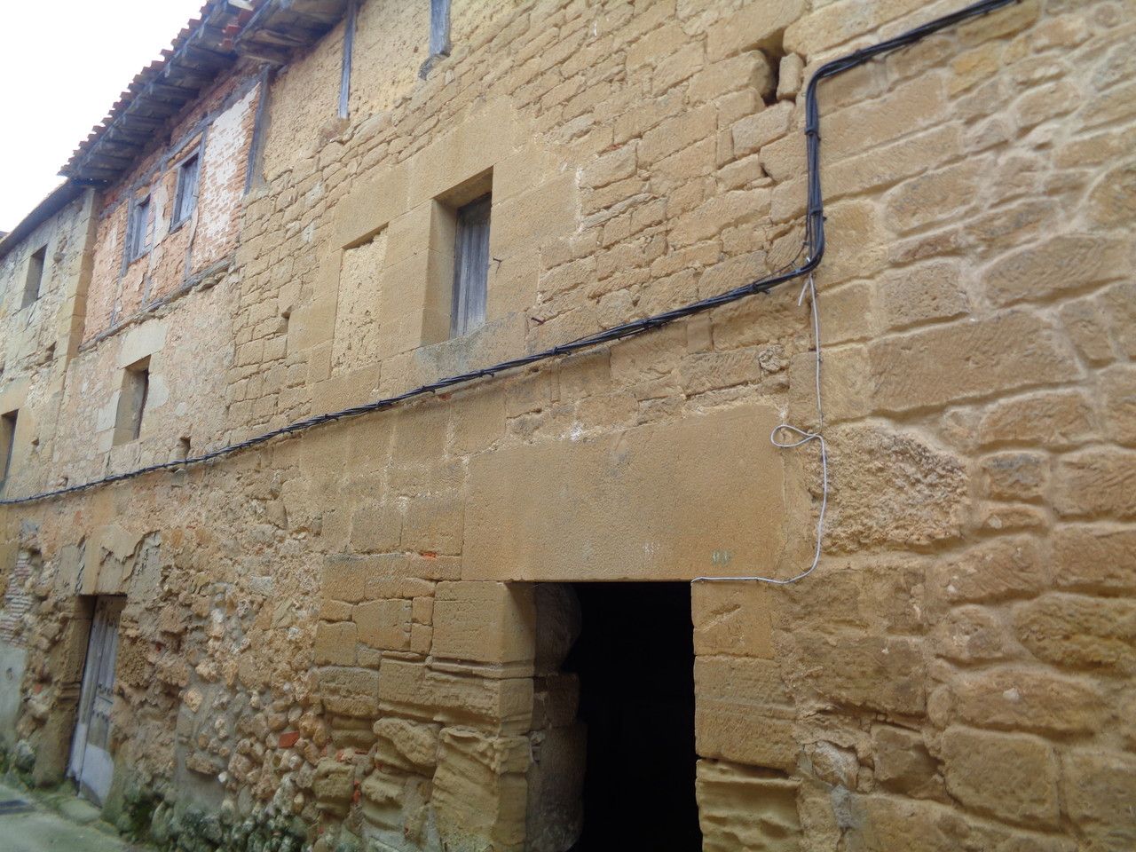 Exterior view of Building for sale in Cellorigo