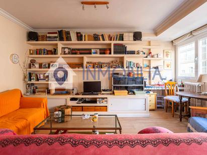 Living room of Flat for sale in  Madrid Capital