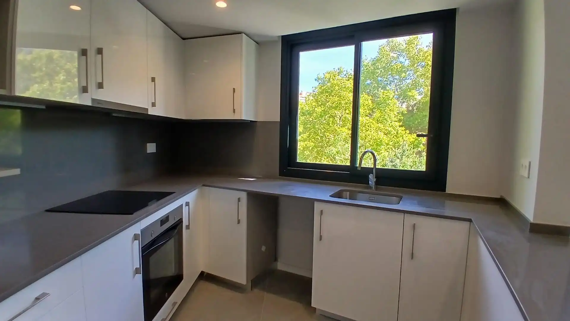 Küche von Wohnung zur Miete in Poble Nou