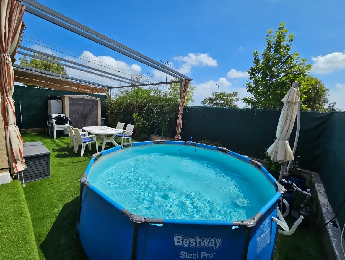 Piscina de Piso en venta en Parla con Aire acondicionado, Calefacción y Jardín privado