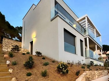 Villa con piscina in vendita a Lloret Verd - Els Pinars