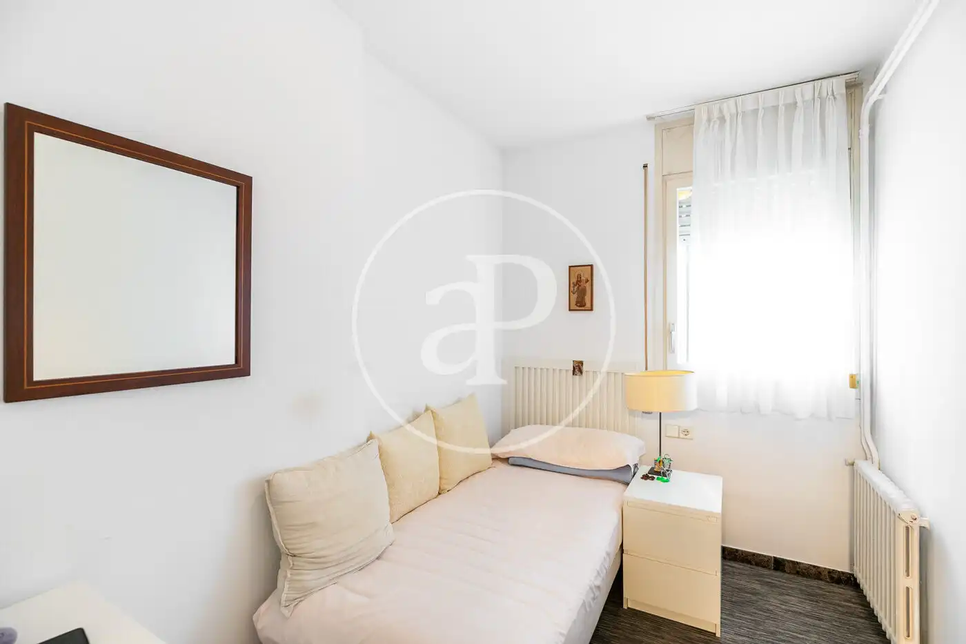 Habitación de Piso en venta en Barcelona con Aire acondicionado, Calefacción y Jardín privado
