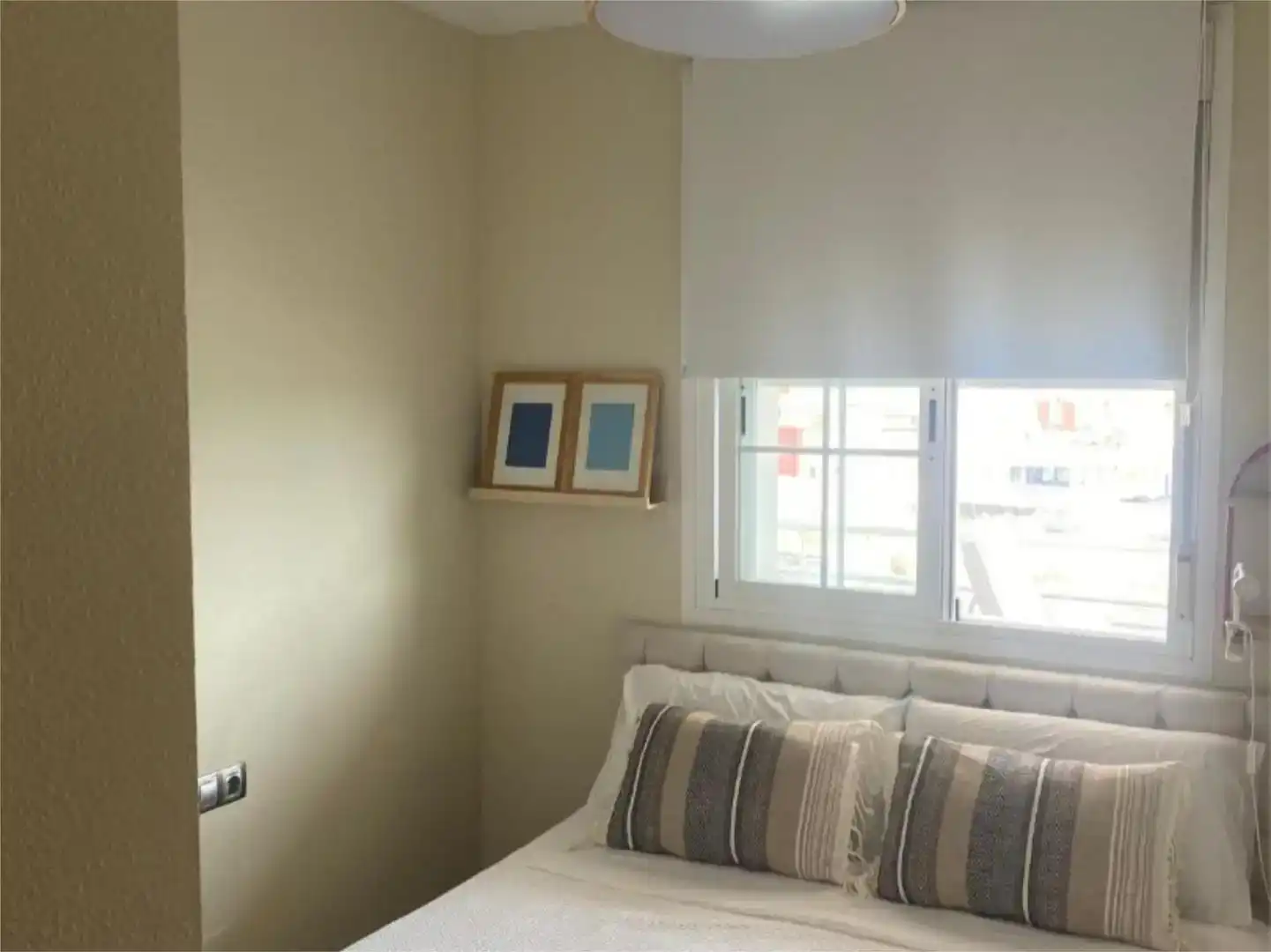 Schlafzimmer von Wohnung zur Miete in Roquetas de Mar mit Klimaanlage und Schwimmbad