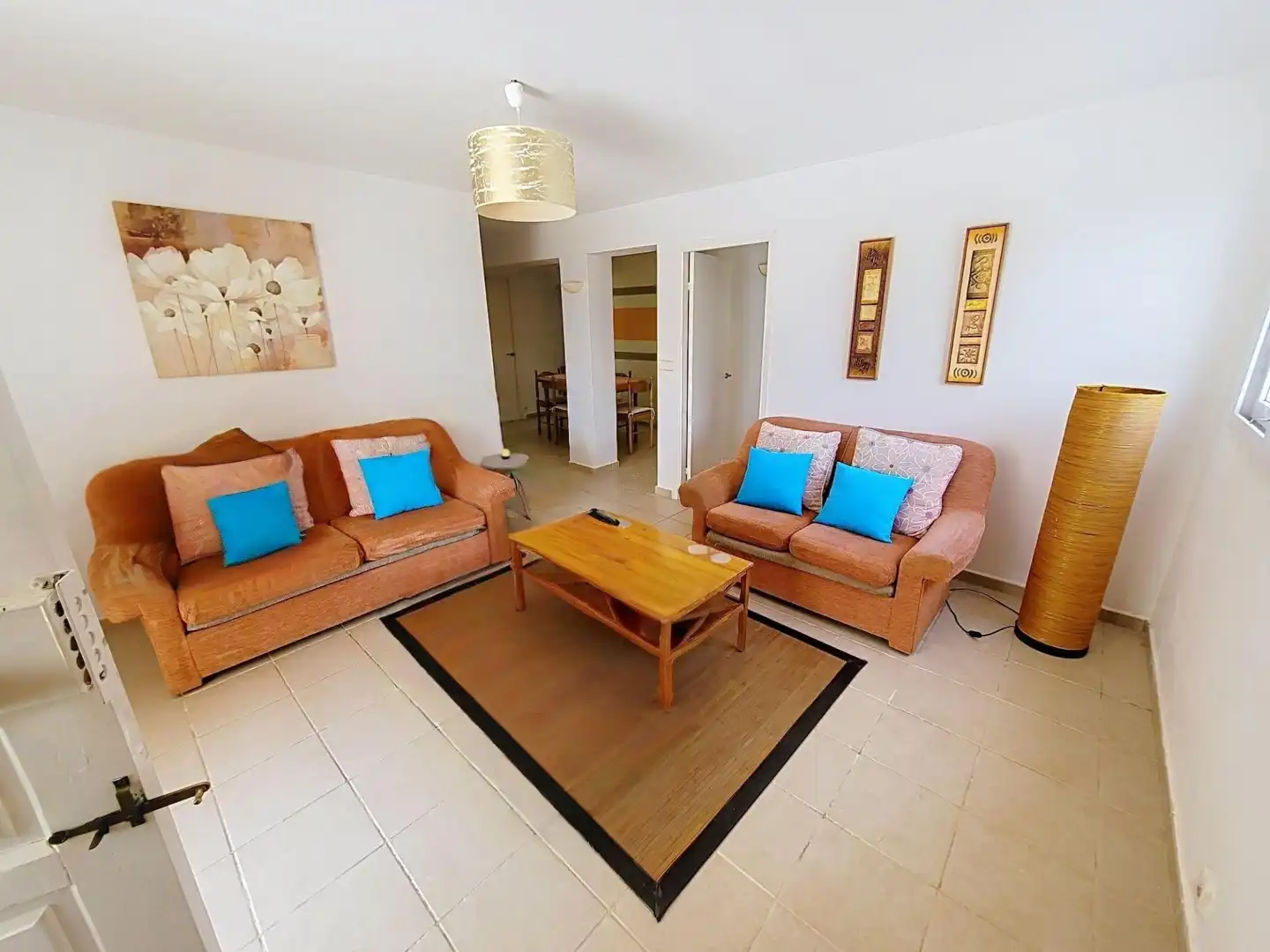 Sala d'estar de Casa o xalet en venda en Es Castell amb Calefacció, Terrassa i Piscina