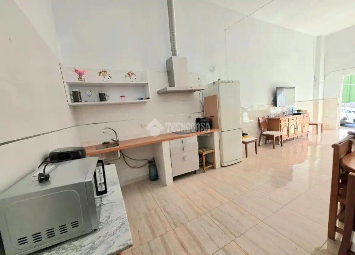 Cocina de Casa adosada en venta en Almería con Calefacción