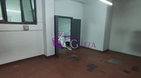 Amplio local comercial en Durango, 220m, 5 estancias, 2 aseos y garaje para 2 coches. Ideal para reformar. Oportunidad única!, Bild 5