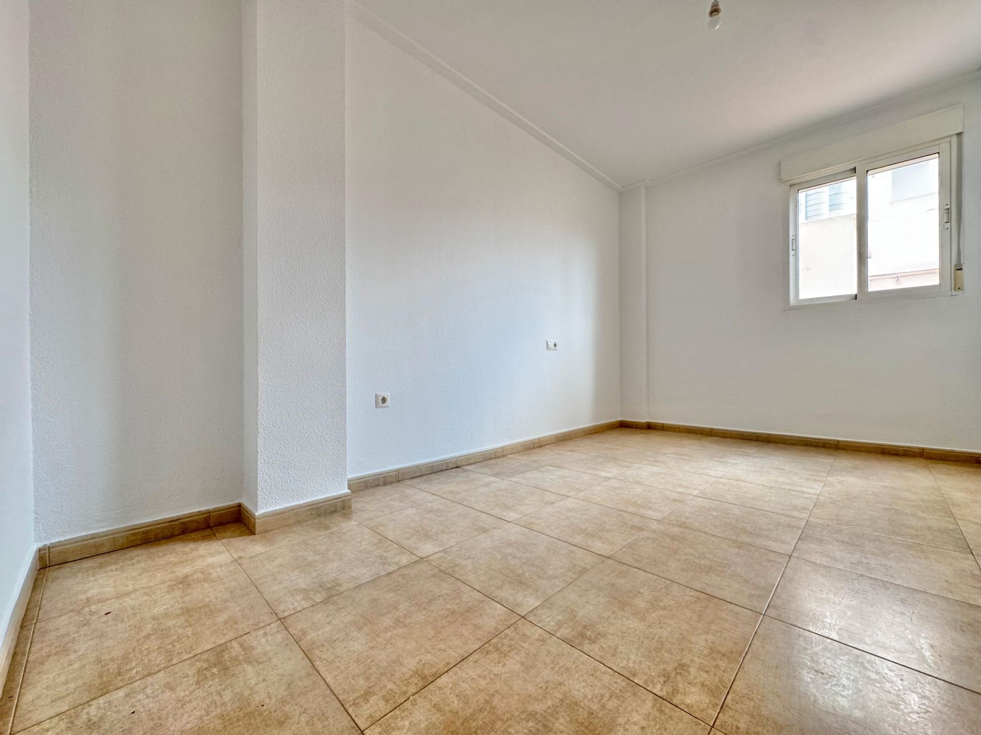 Flat for sale in Carrer Velázquez, Monóvar  / Monòver