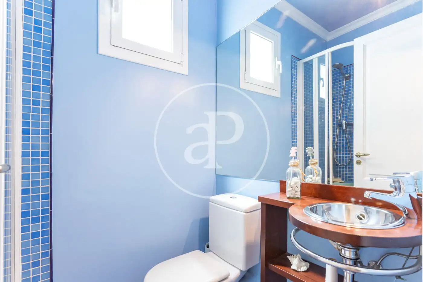 Bathroom of Flat for rent in Barcelona  with Air Conditioner, Heating and Terrace