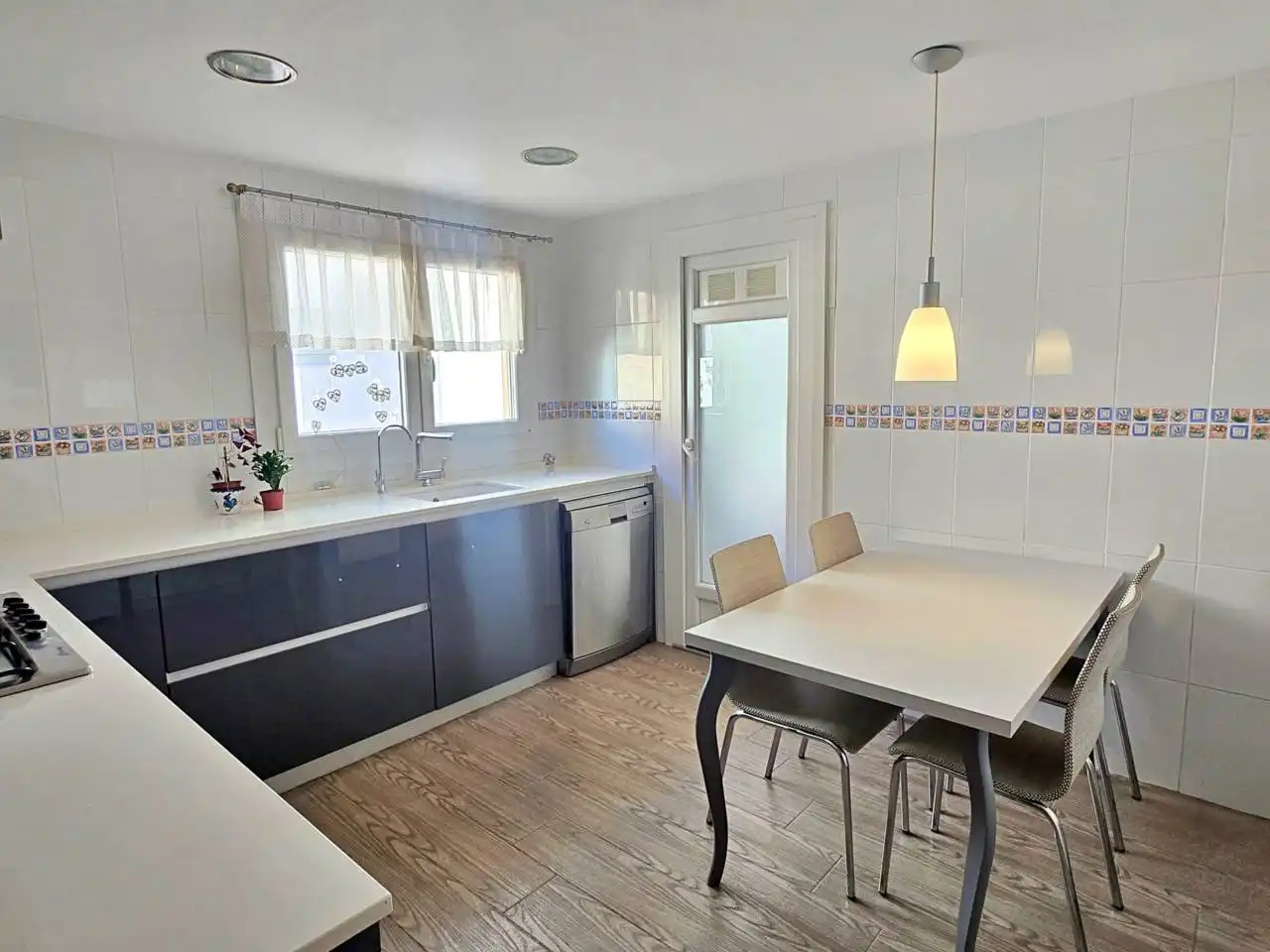 Küche von Dachboden zum Verkauf in Valencia mit Klimaanlage, Heizung und Terrasse