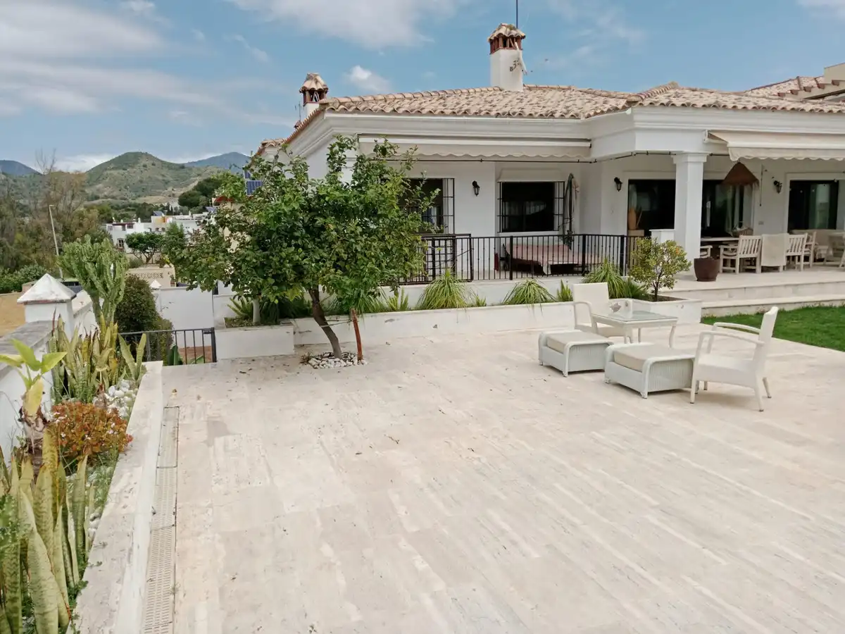 Casa amb piscina en venda a Marbella Centro, imagen 3