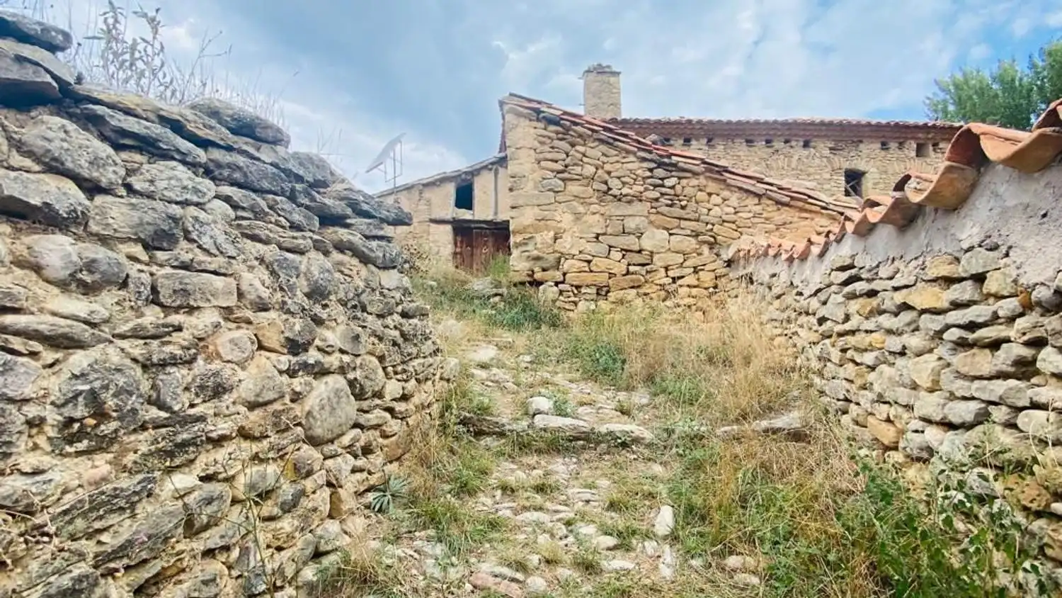 Vista exterior de Finca rústica en venda en Olocau del Rey amb Terrassa i Traster