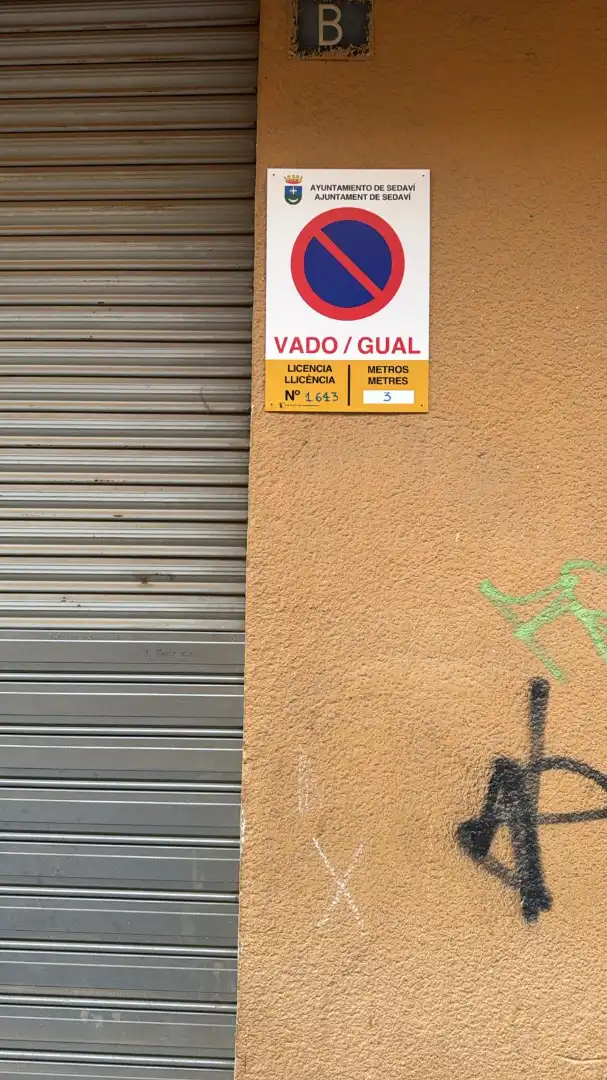 Vista exterior de Local de alquiler en Sedaví