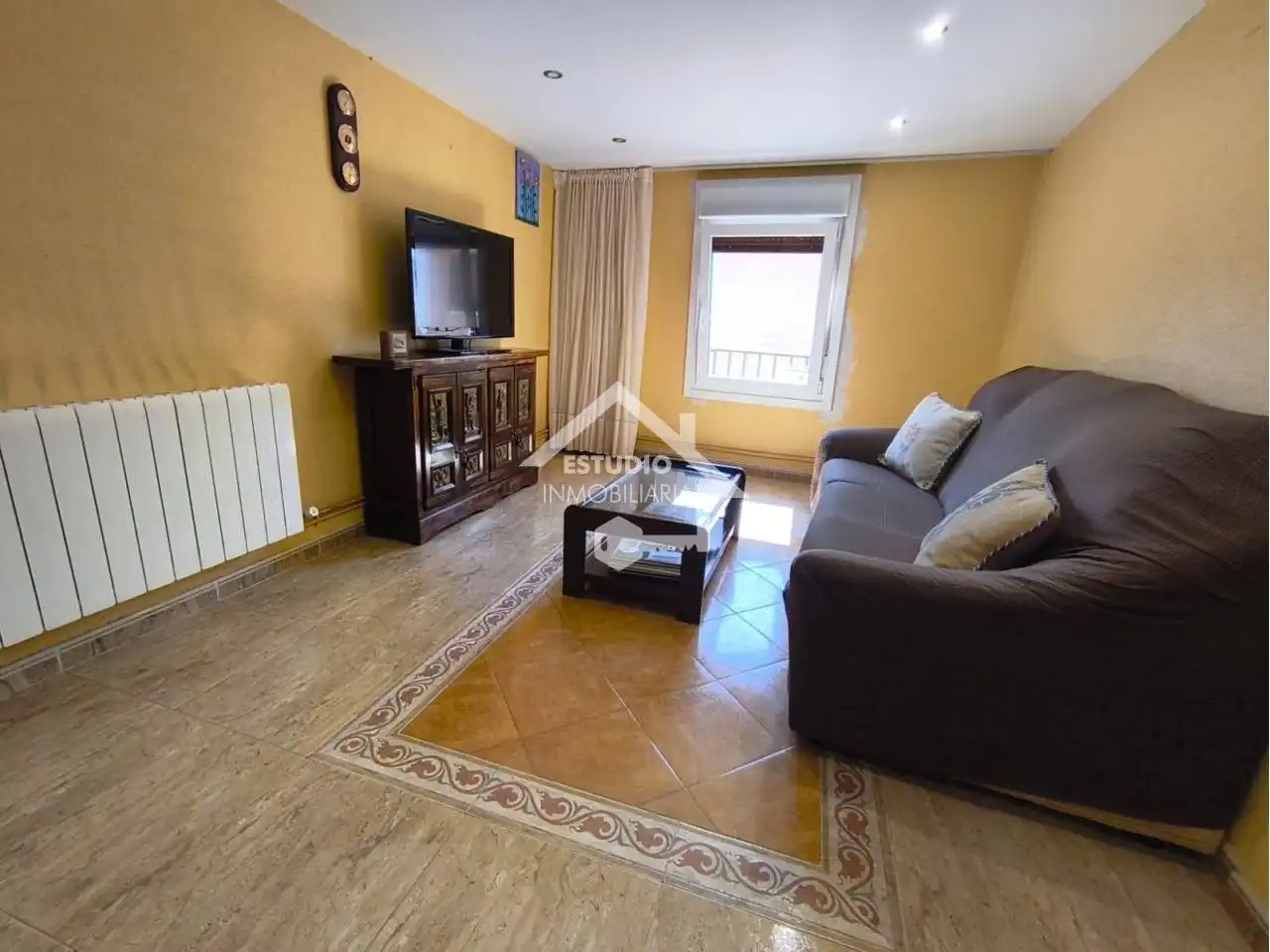 Living room of Houses for sale in Alesanco  with Heating, Private garden and Furnished