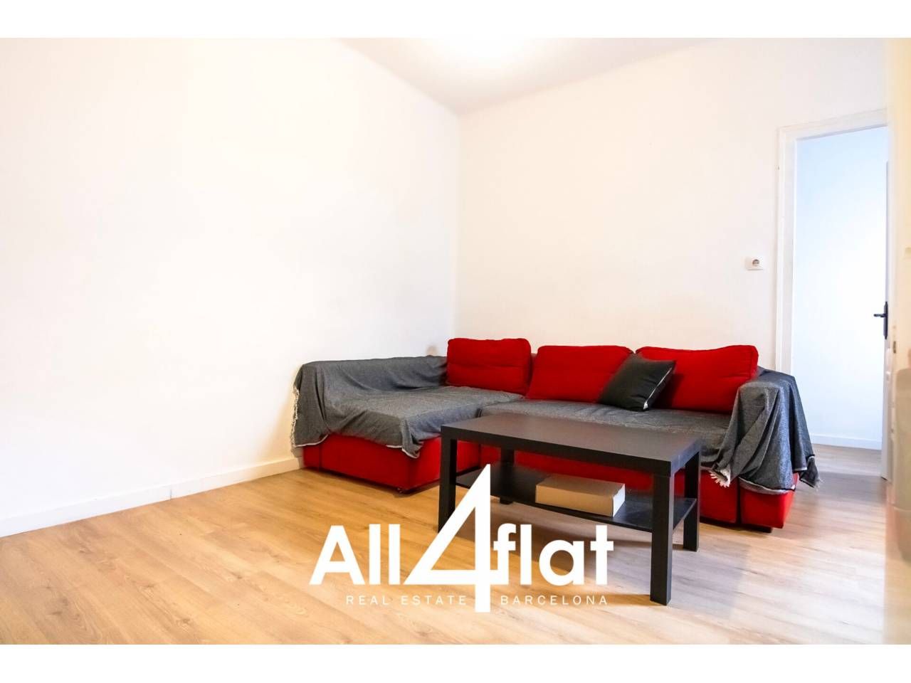 Sala de estar de Piso de alquiler en L'Hospitalet de Llobregat con Amueblado