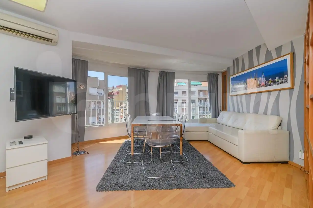 Wohnzimmer von Wohnung zum Verkauf in Barcelona mit Klimaanlage, Parkett und Möbliert