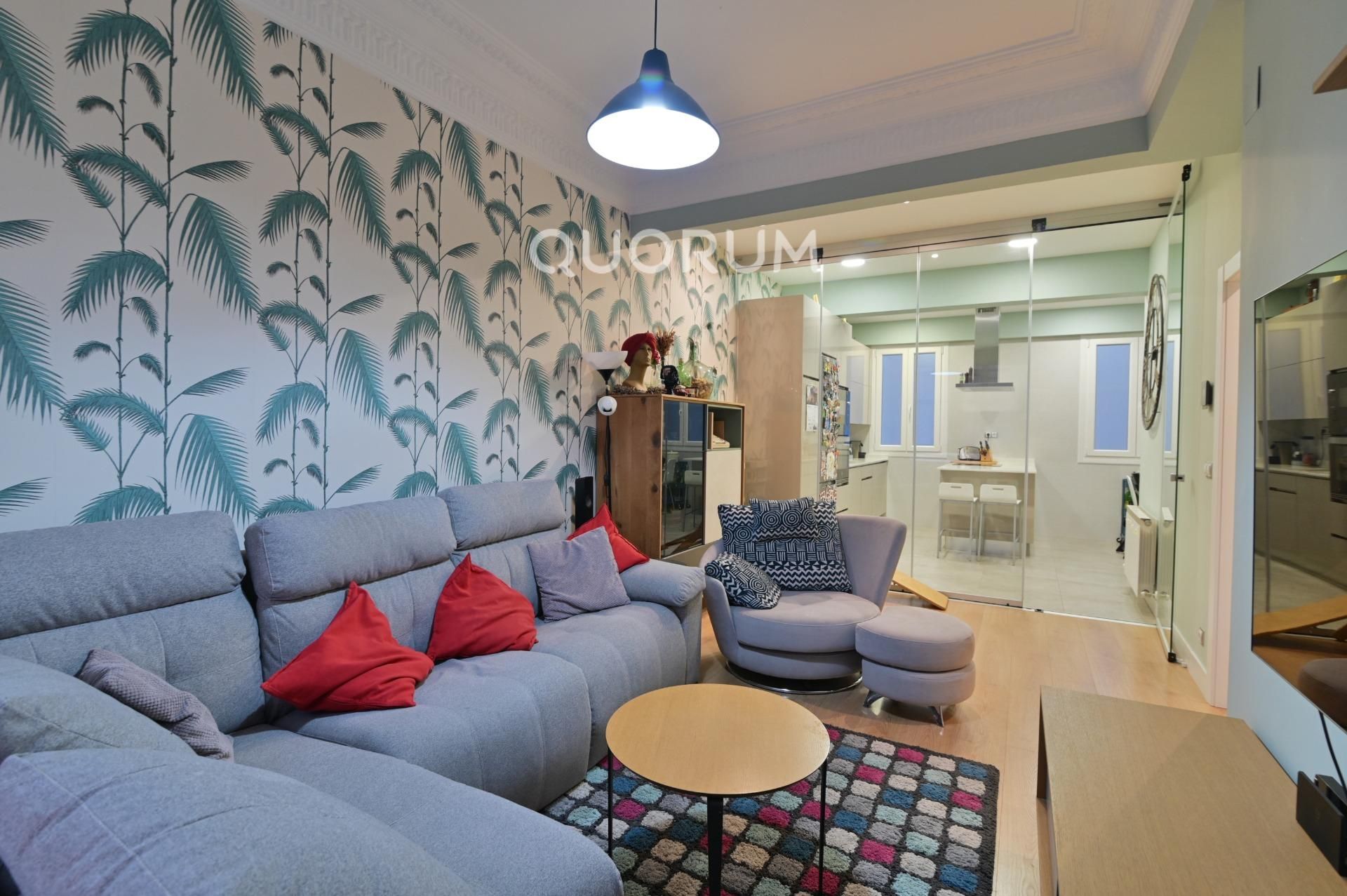 Living room of Flat for sale in Bilbao   with Heating