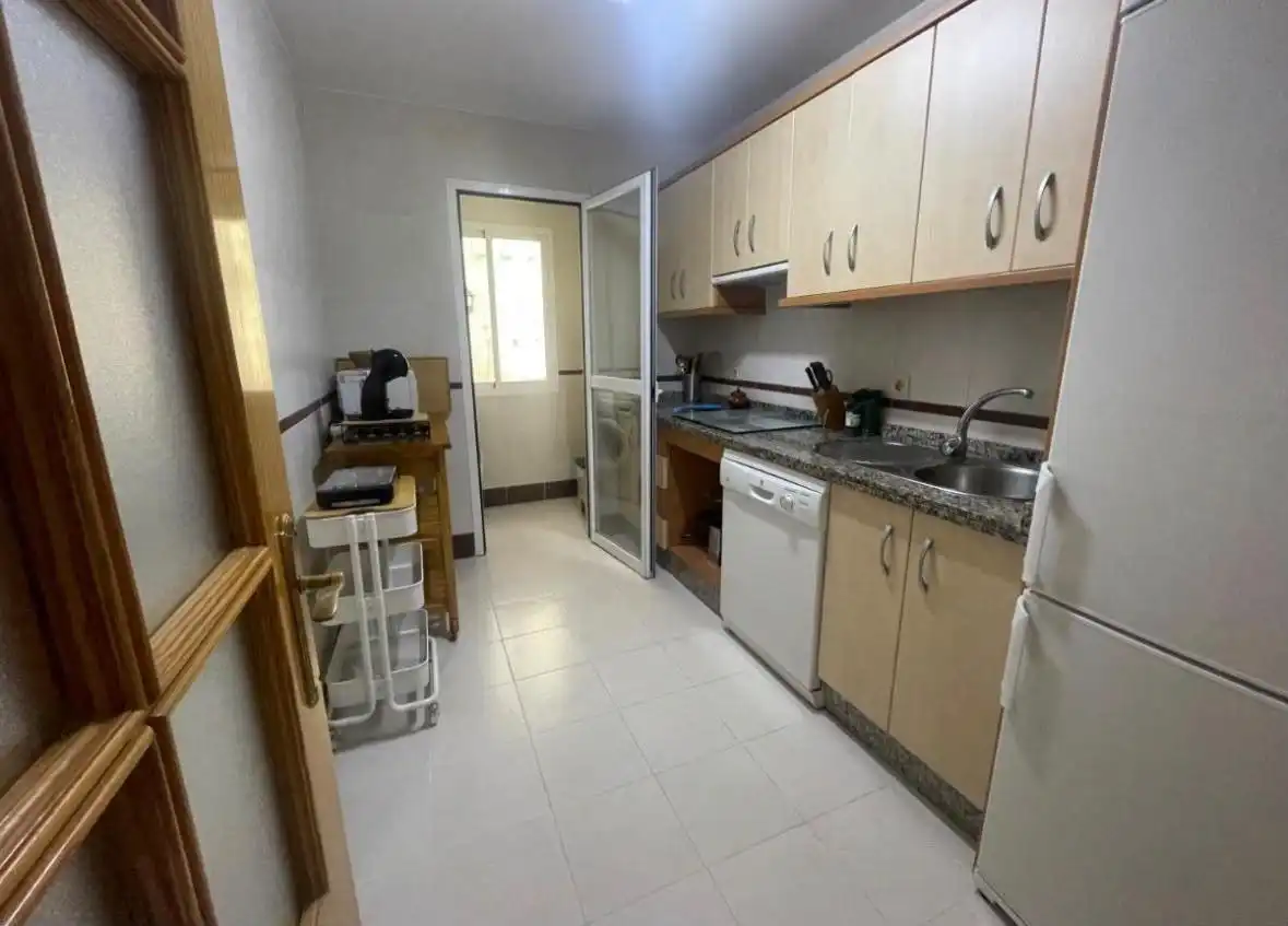Wohnung zur Miete in Puerto de Estepona