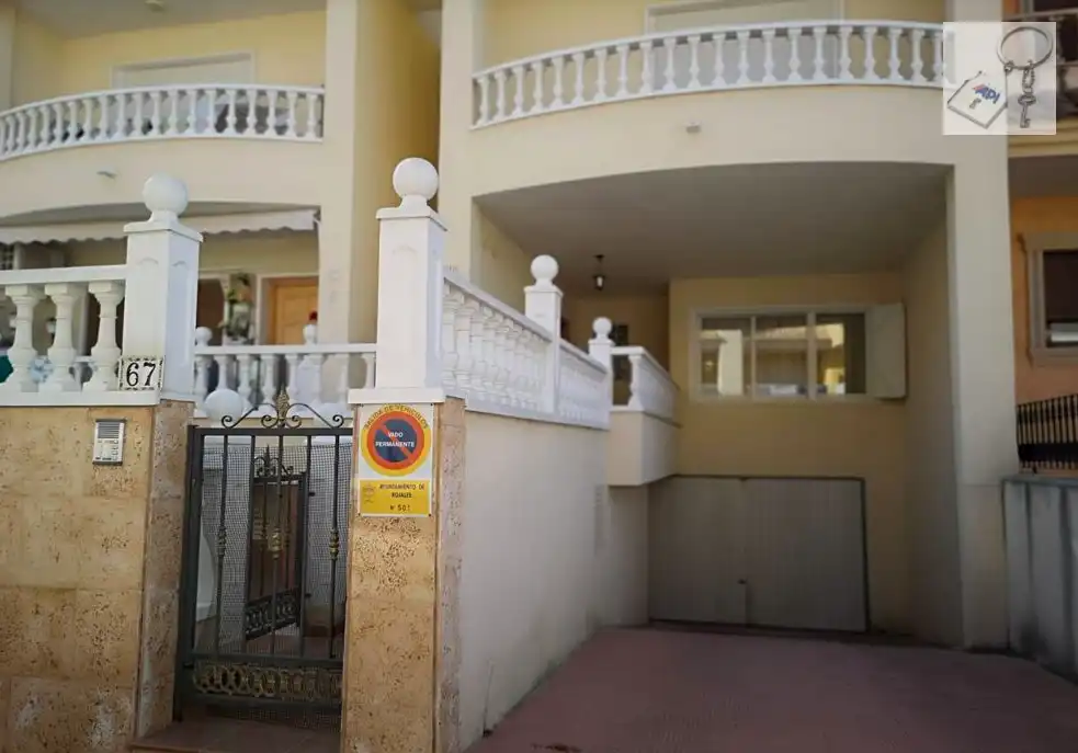 Garage zum Verkauf in Rojales