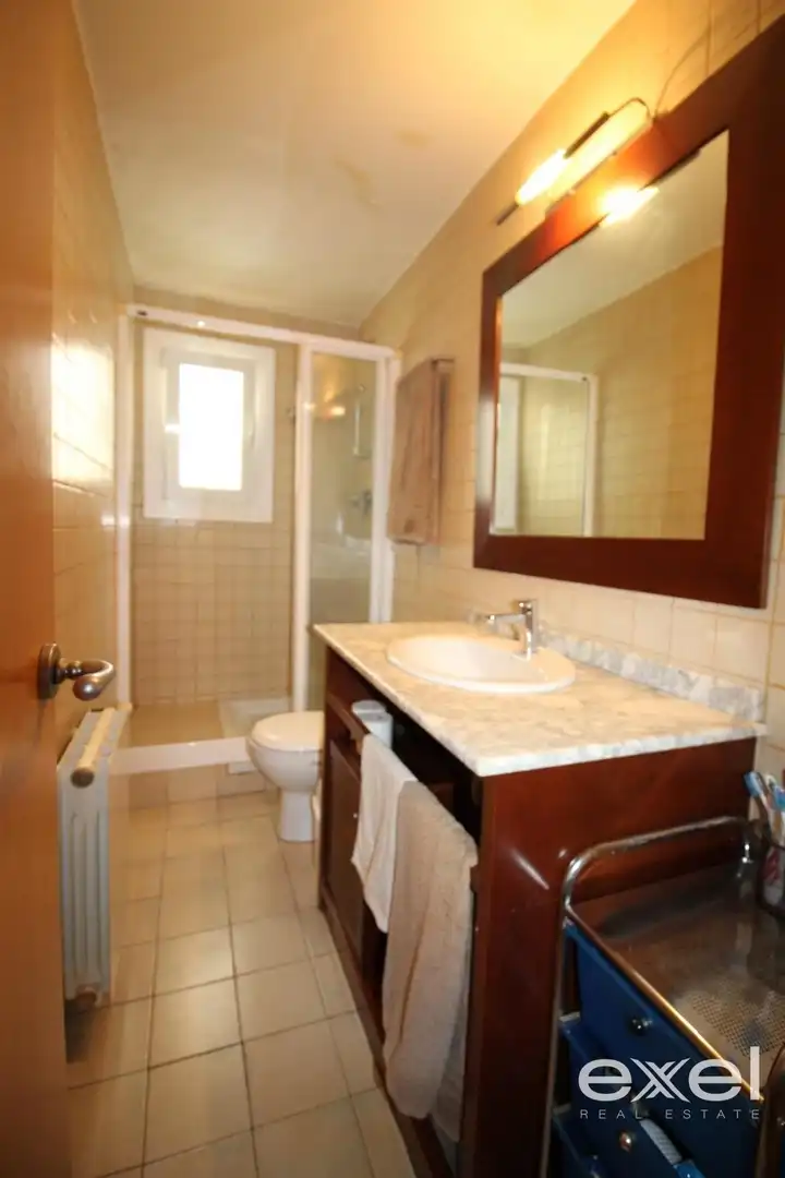 Baño de Ático en venta en Sant Joan Despí con Aire acondicionado, Calefacción y Parquet