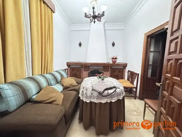 Sala d'estar de Casa o xalet en venda en Carmona amb Aire condicionat i Calefacció