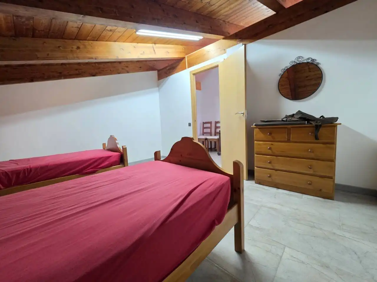Habitación de Casa o chalet en venta en Montcada i Reixac con Aire acondicionado, Calefacción y Jardín privado