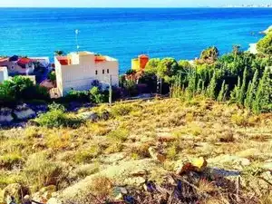 Residential land for sale in Calle Escocia