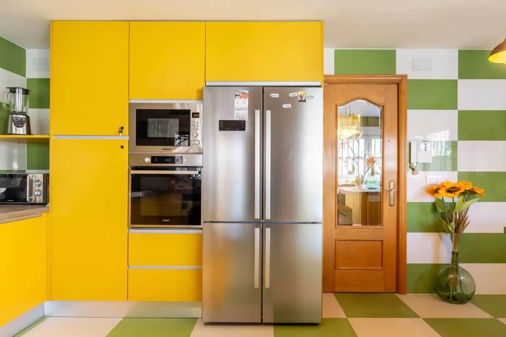 Cocina de Casa adosada en venta en Madrid con Aire acondicionado, Calefacción y Jardín privado