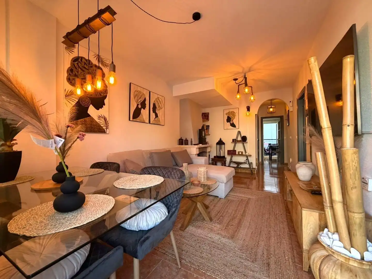 Sala d'estar de Casa adosada en venda en Orihuela amb Aire condicionat, Piscina i Moblat