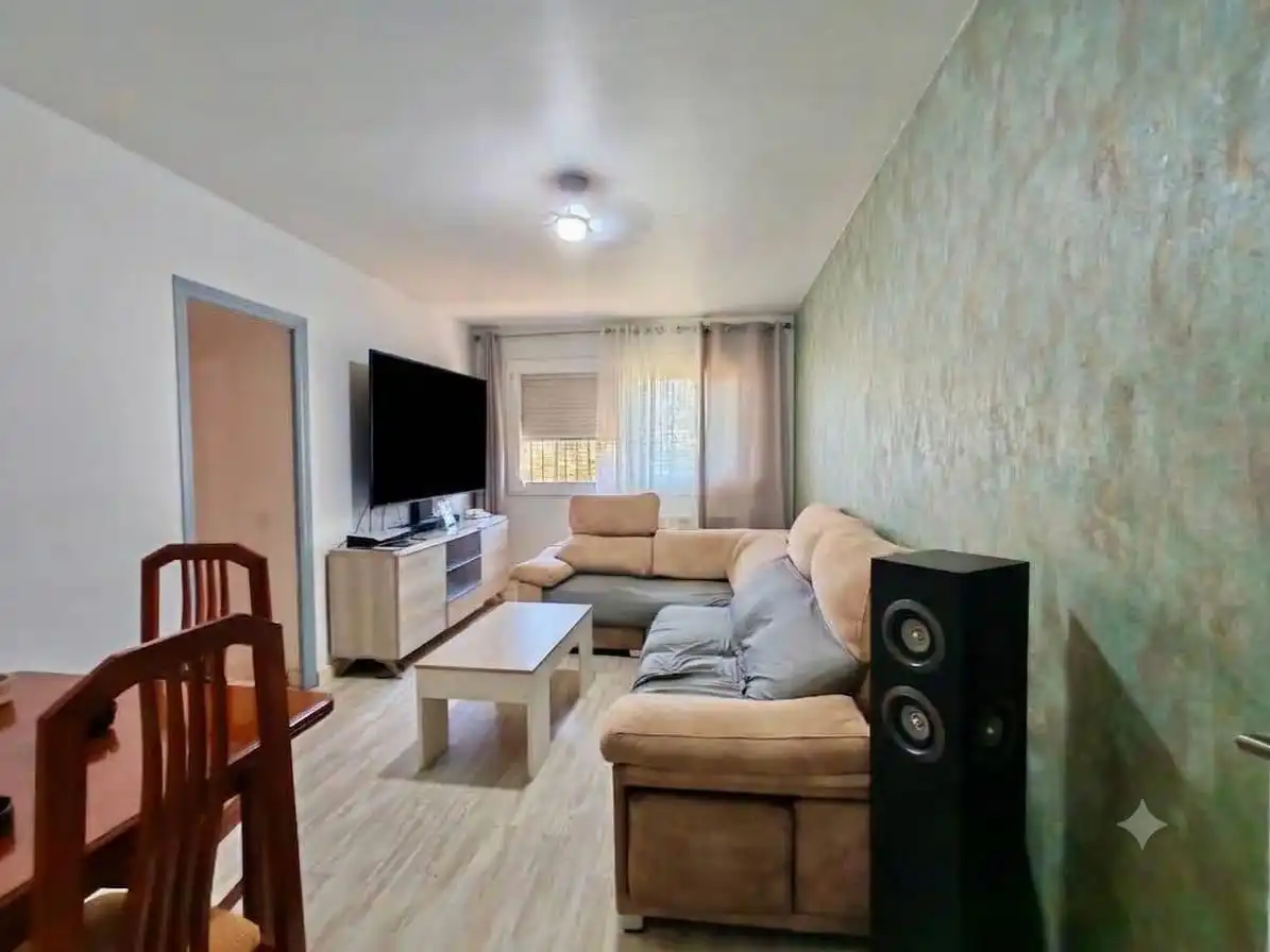 Sala d'estar de Planta baixa en venda en Barcelona amb Calefacció i Moblat