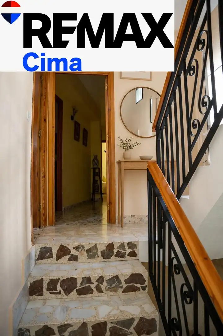 Houses for sale in Zújar  with Air Conditioner, Heating and Furnished