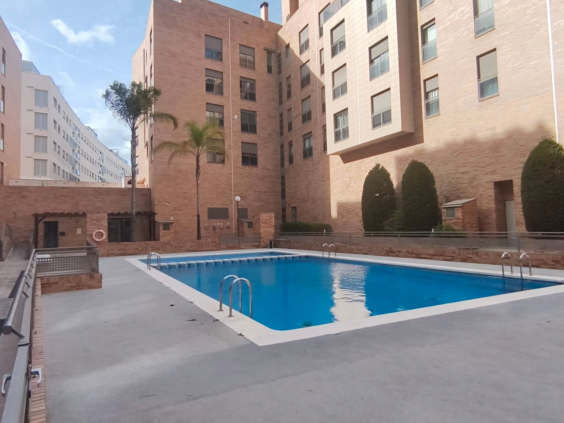 Swimming pool of Flat for sale in Torrent  with Air Conditioner, Heating and Private garden