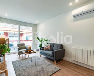 Living room of Flat for sale in Sant Cugat del Vallès  with Air Conditioner, Heating and Terrace