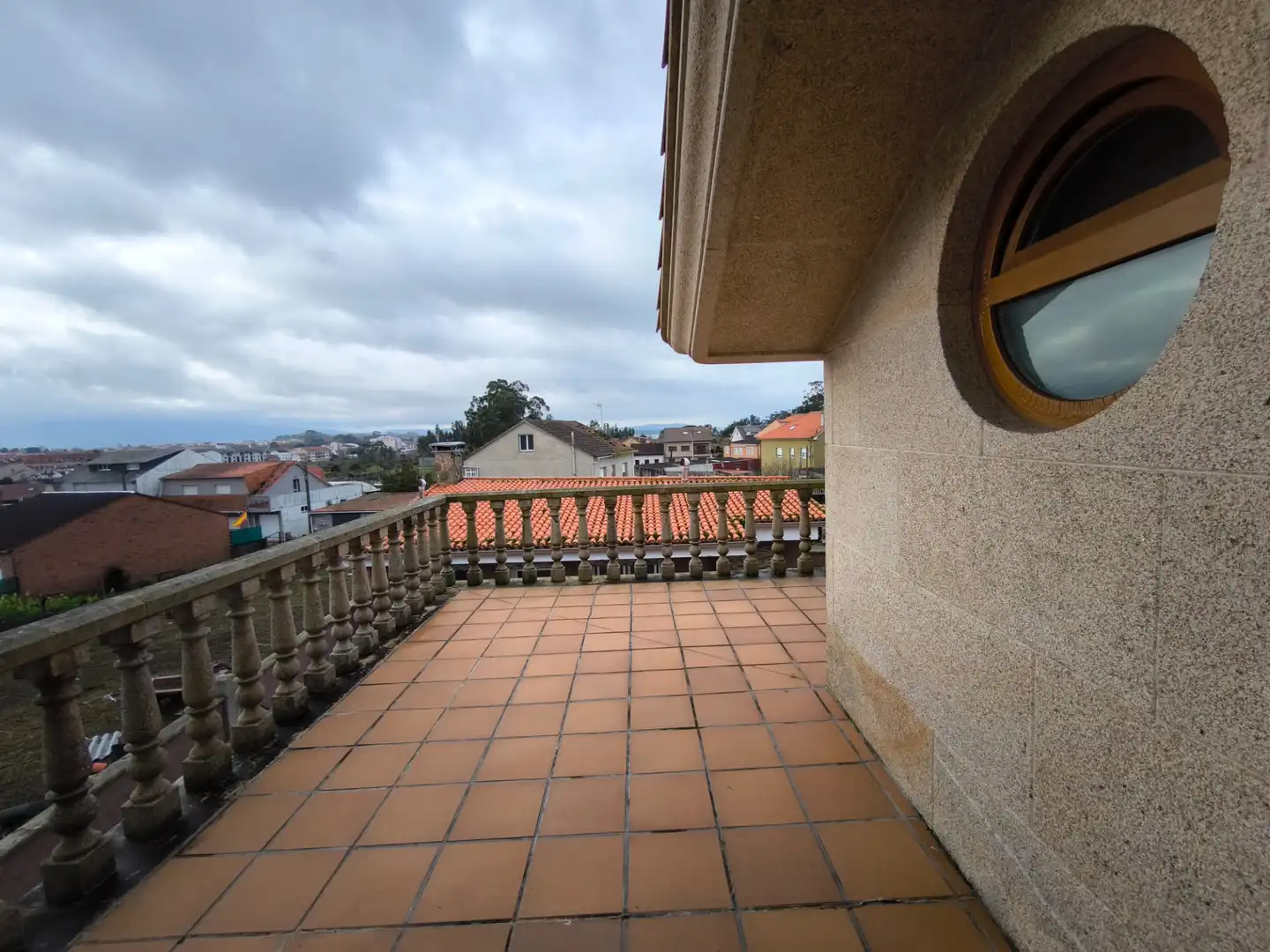 Terrassa de Casa o xalet en venda en Cambados amb Calefacció, Jardí privat i Parquet