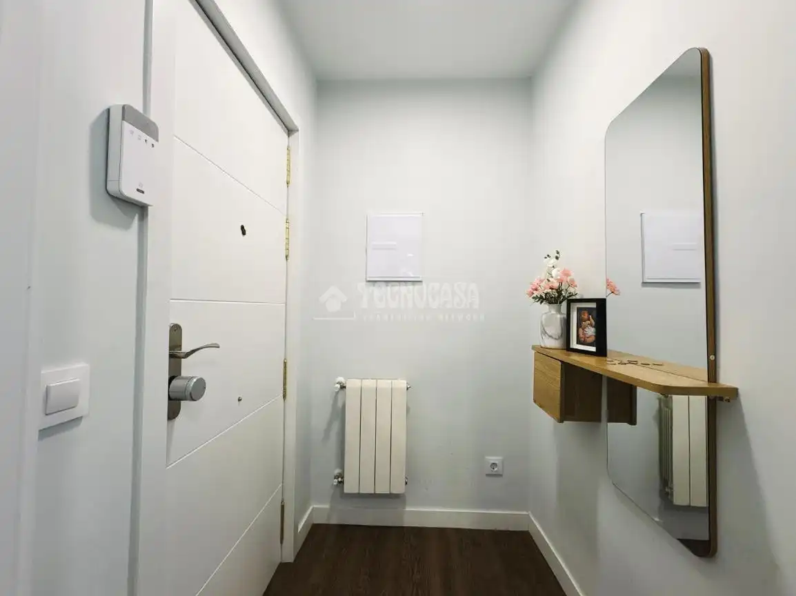 Flat for sale in Madrid  with Air Conditioner and Heating