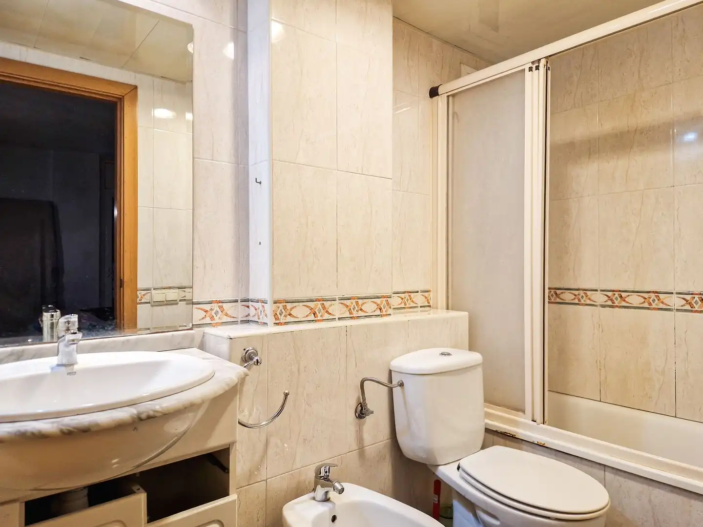 Baño de Piso en venta en Canovelles con Calefacción y Terraza
